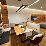 Alpenblick - Klein, Aber Fein Apartamento Schladming